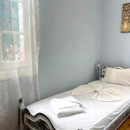 Holiday home Traditional House In Old Town *